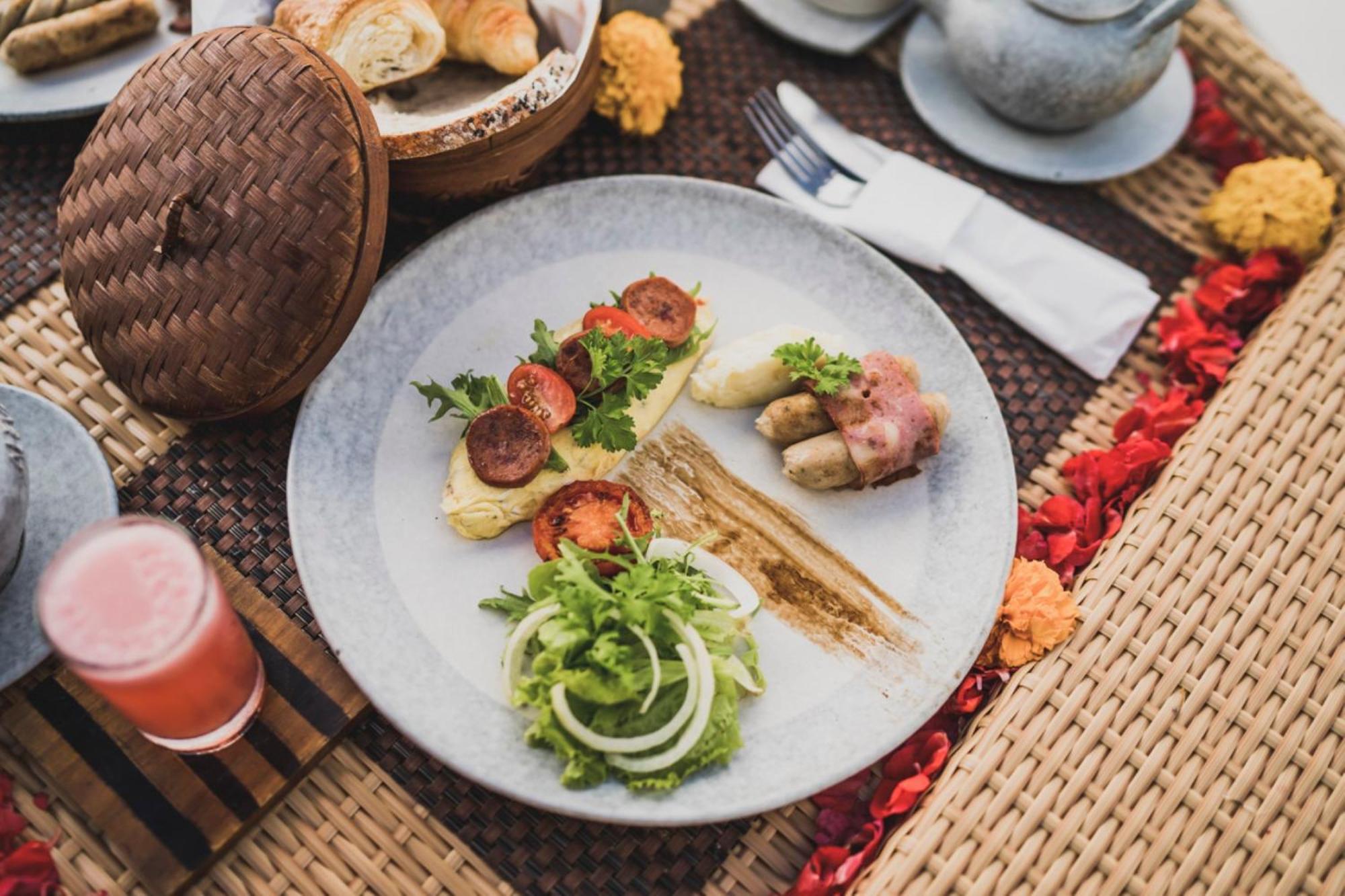 Aleva Villa Seminyak By Ini Vie Hospitality Exterior photo