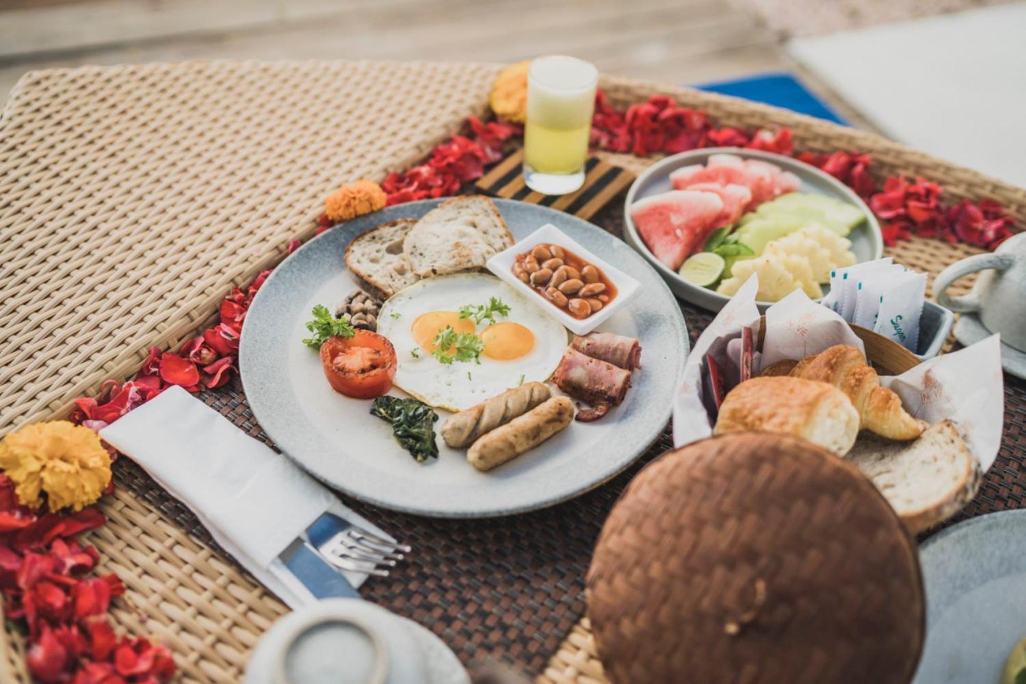 Aleva Villa Seminyak By Ini Vie Hospitality Exterior photo